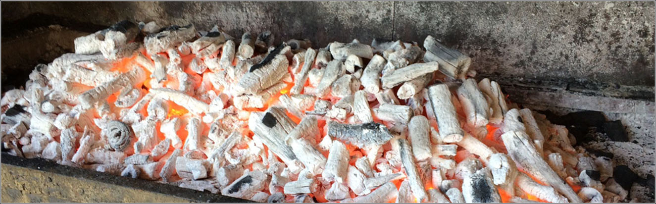 Carbones Otzarreta - Carbón marabú cubano y carbón de encina en Gipuzkoa
